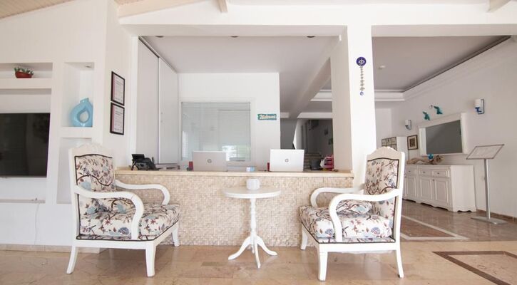 Mos Otel Çeşme